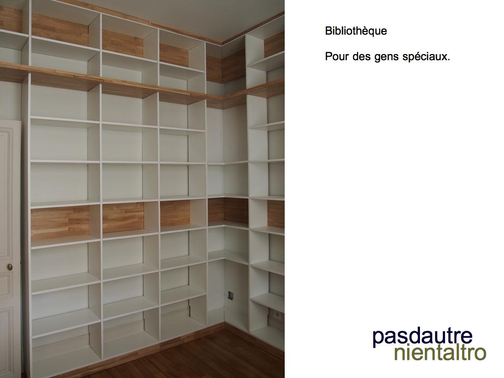 bookcase nathalie realized in white laquered plywood and laminated oak